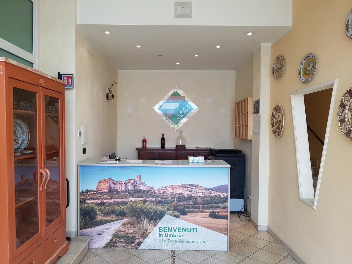Hotel Il Cammino Di Francesco バスティーア・ウンブラ エクステリア 写真